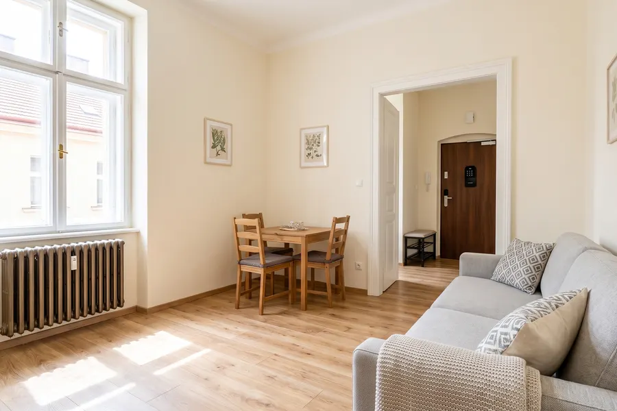 Self check-in pro Airbnb a apartmány